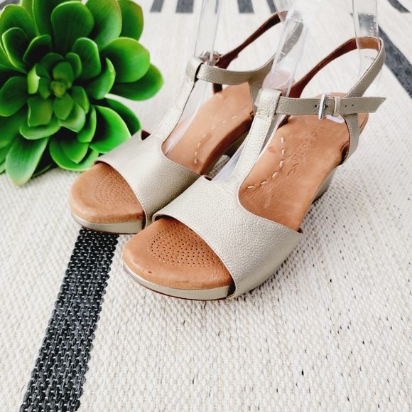 Gently Souls T-Strap Wedge Sandals - Picture 3 of 14